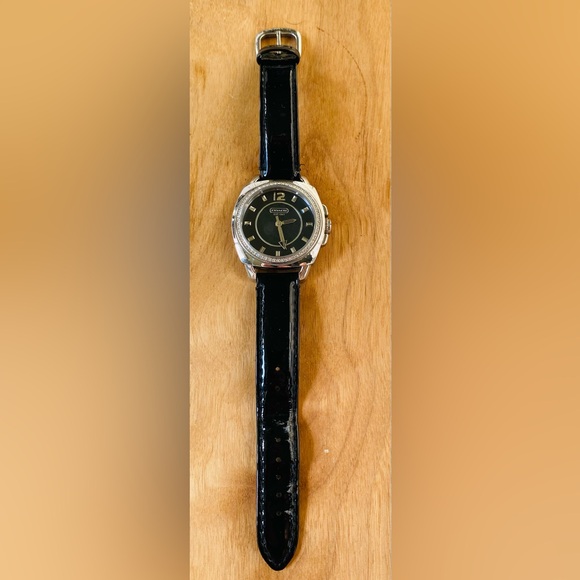 Coach Watch - Picture 2 of 4